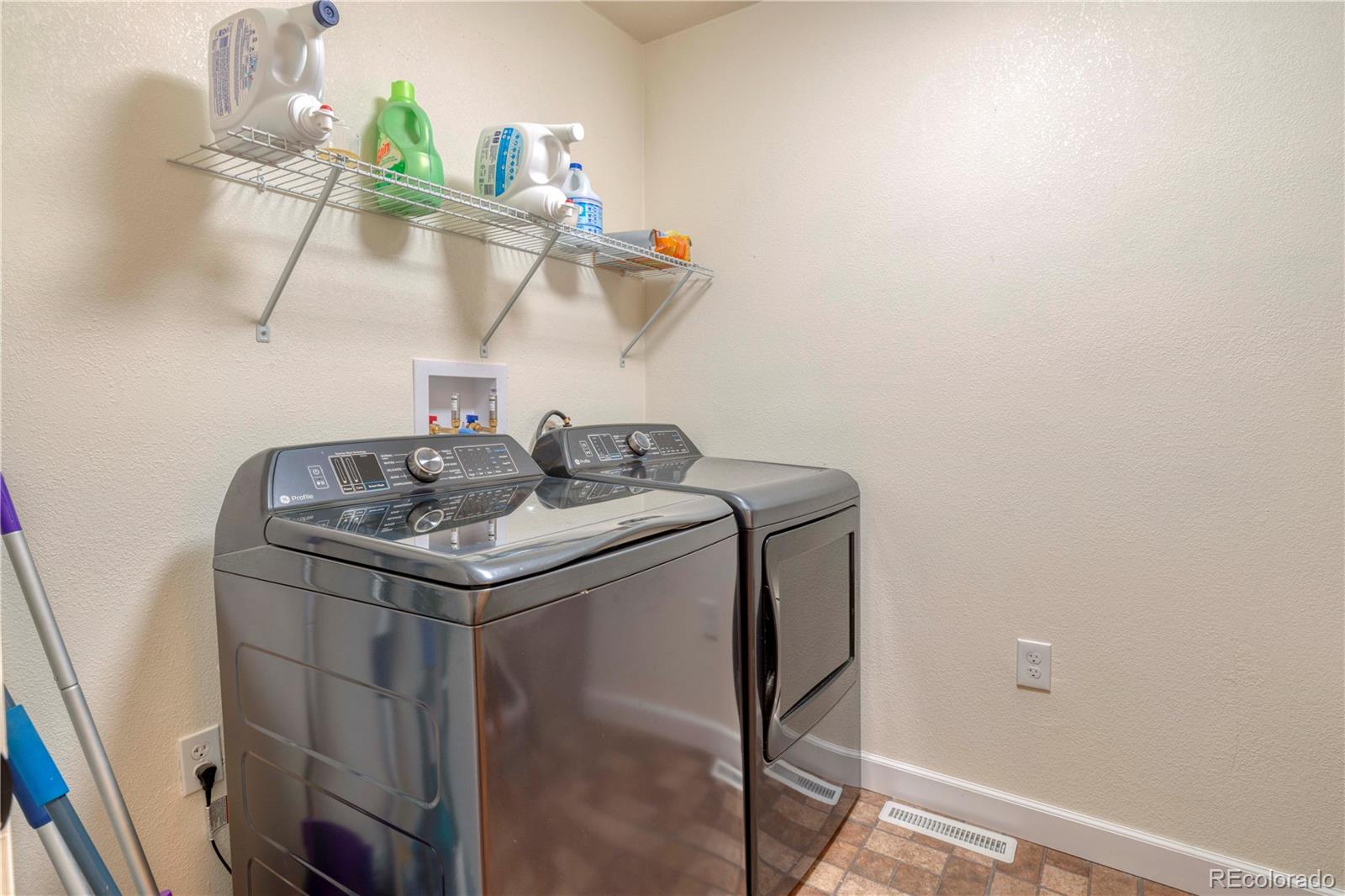 2796 Black Fawn Lane Westcliffe CO 81252