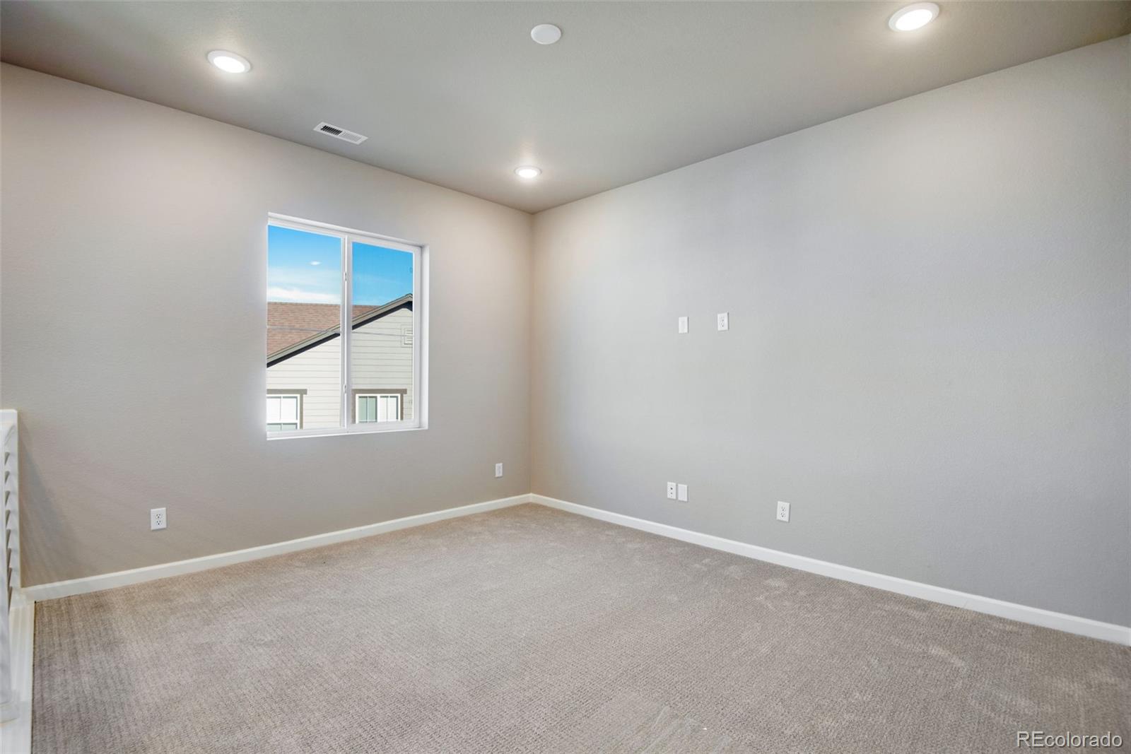 8572 Eckley Street Littleton CO 80125