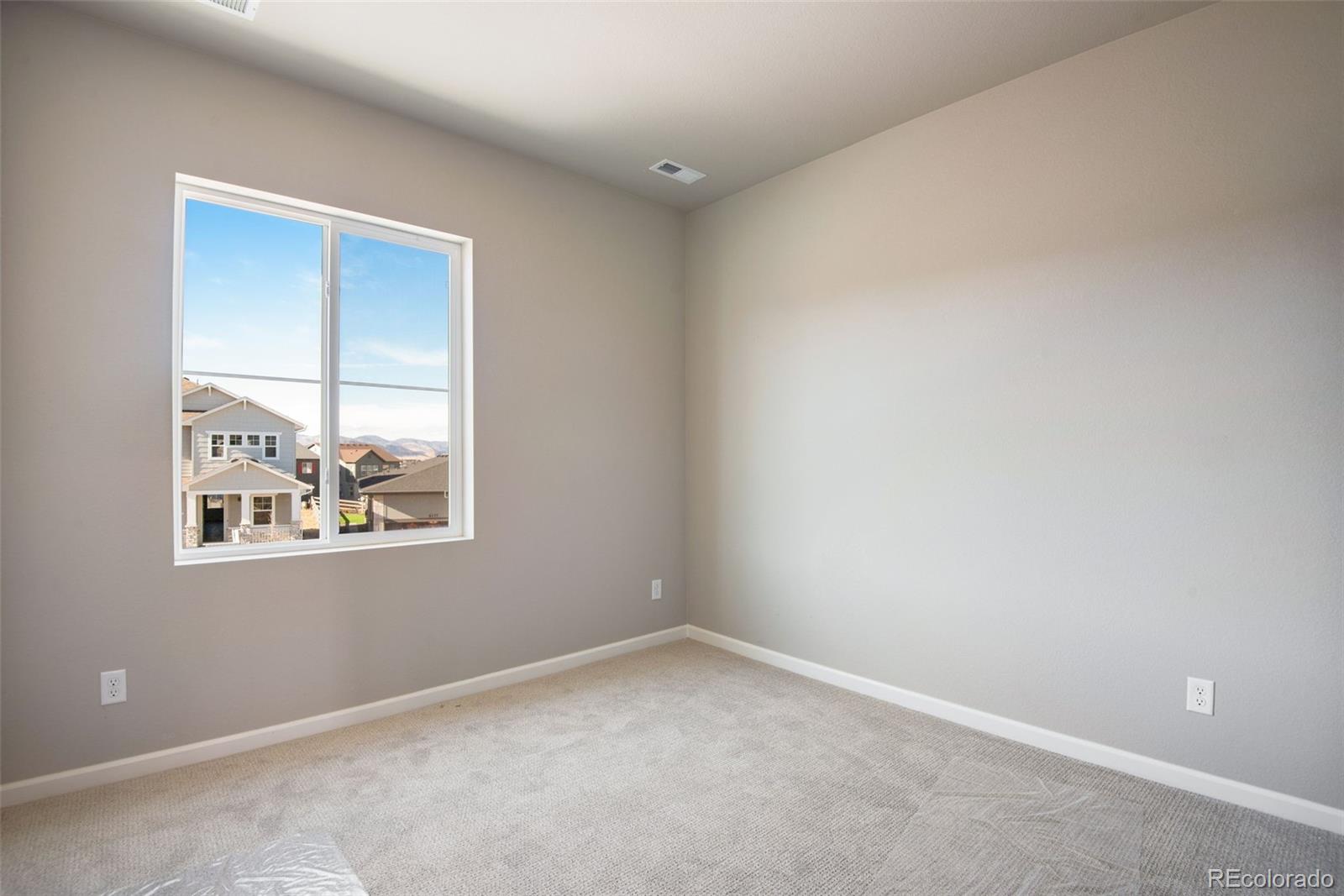 8572 Eckley Street Littleton CO 80125