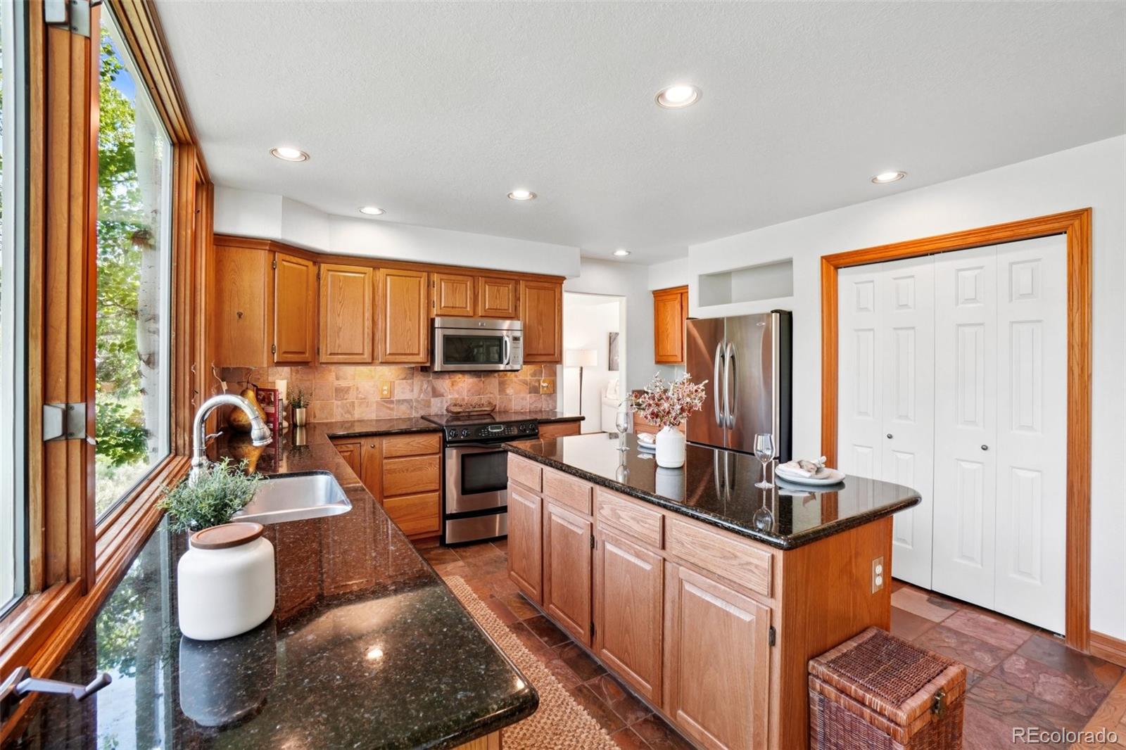 7999 Centrebridge Drive Niwot CO 80503