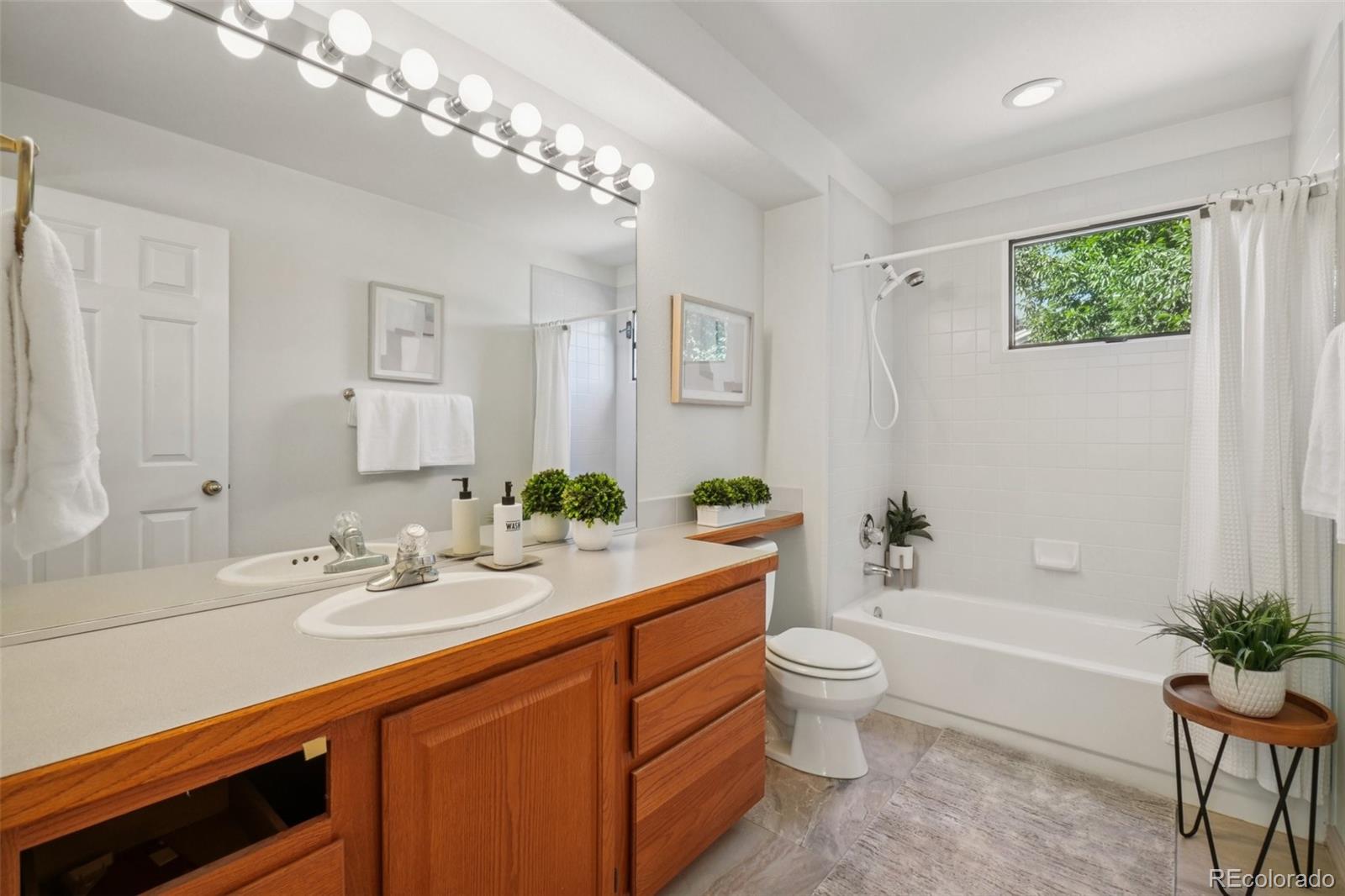 7999 Centrebridge Drive Niwot CO 80503