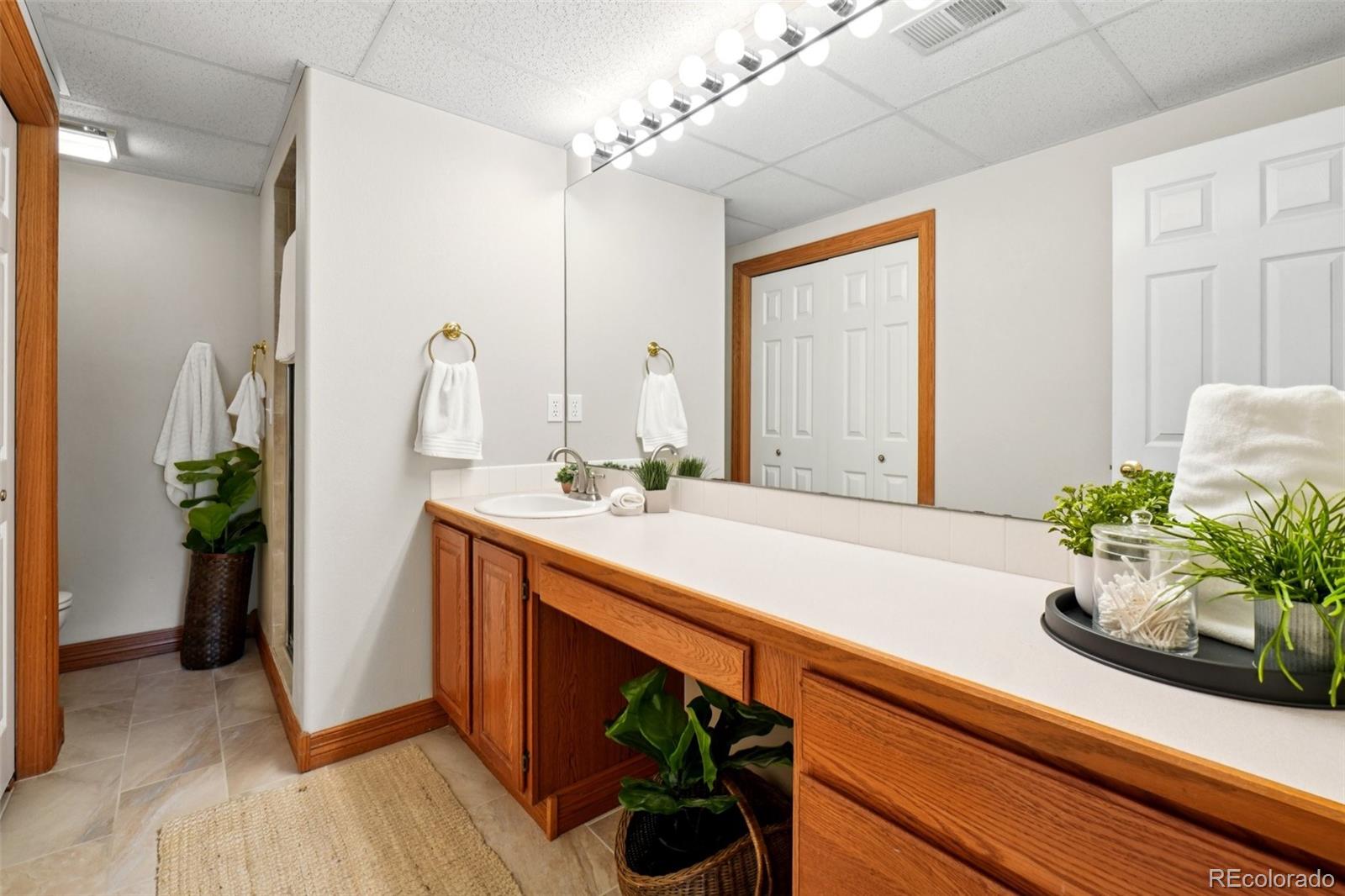 7999 Centrebridge Drive Niwot CO 80503