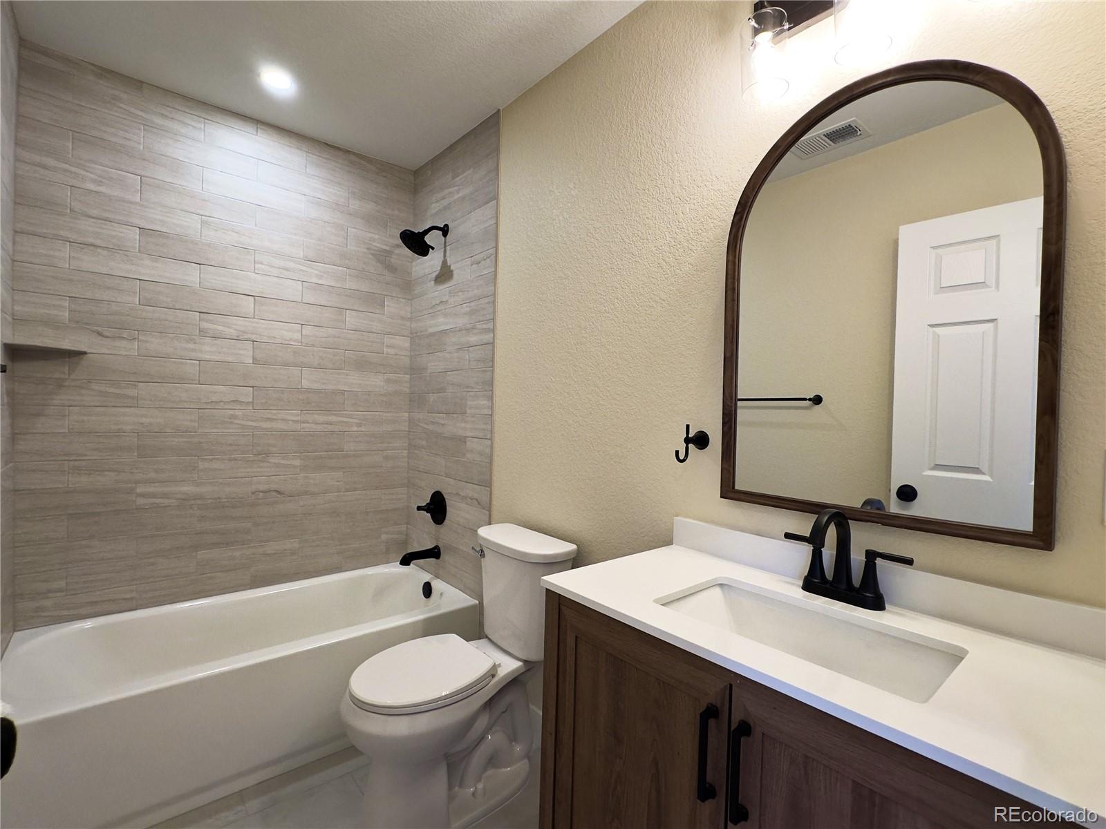 8071 Jasmine Street Dupont CO 80024