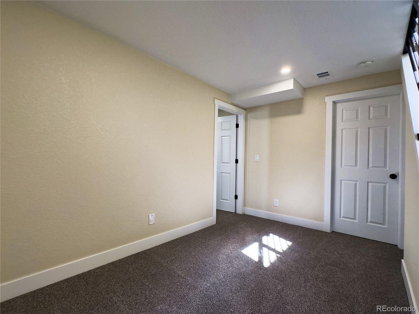 8071 Jasmine Street Dupont CO 80024