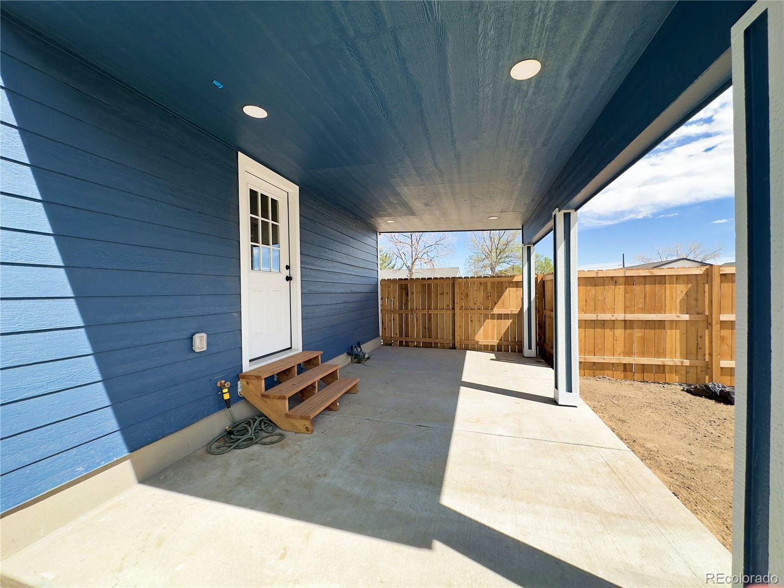 8071 Jasmine Street Dupont CO 80024