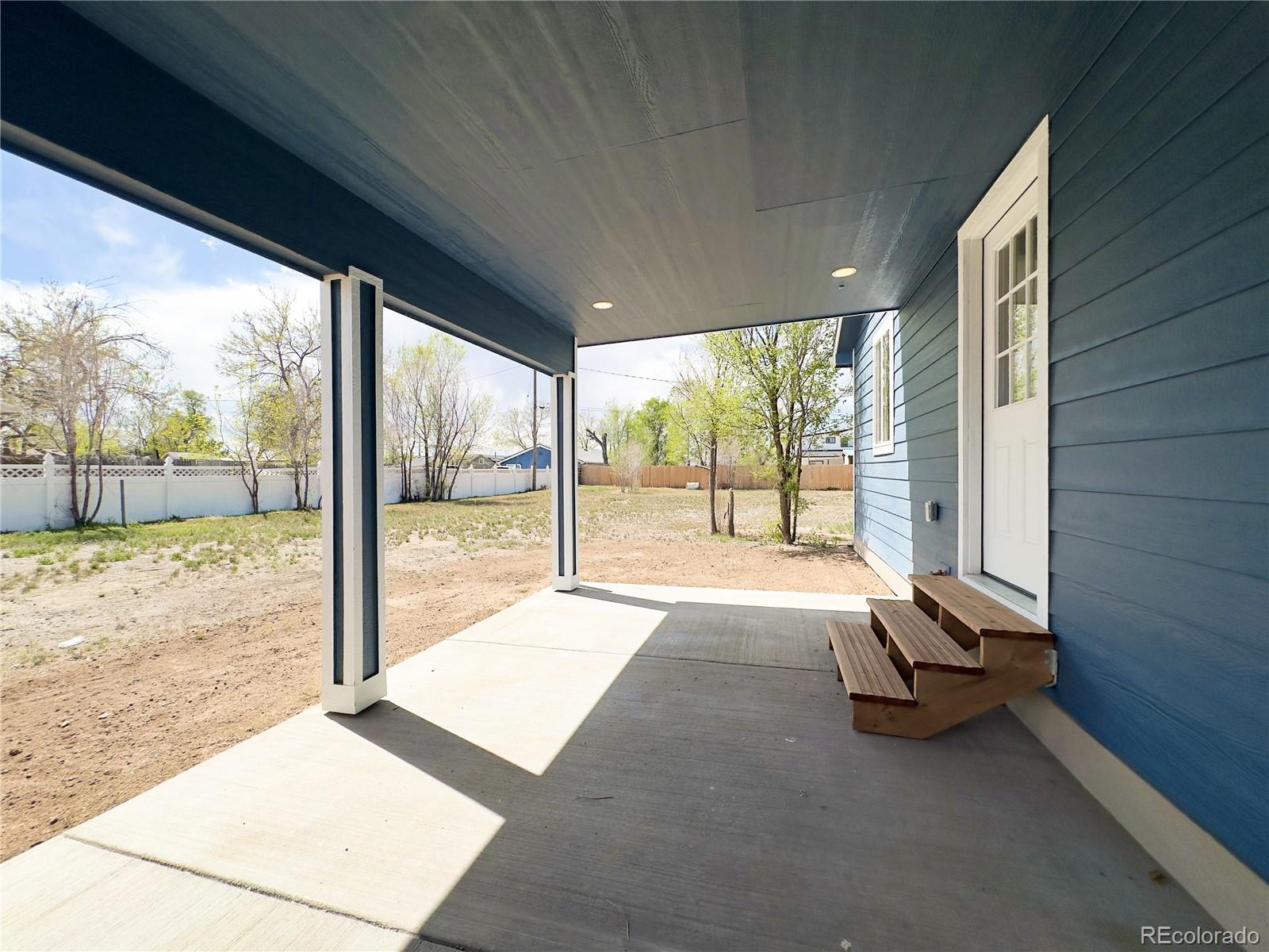 8071 Jasmine Street Dupont CO 80024