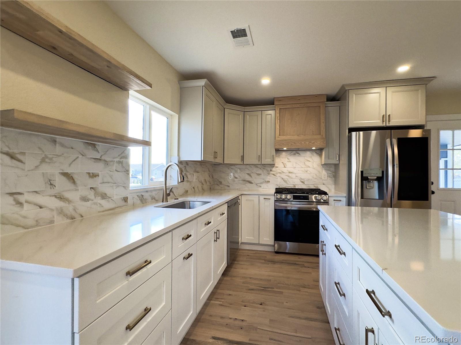 8071 Jasmine Street Dupont CO 80024