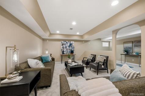 10086 Stratford Place Highlands Ranch CO 80126