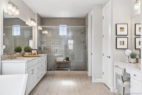 7003 E Lake Circle Centennial CO 80111