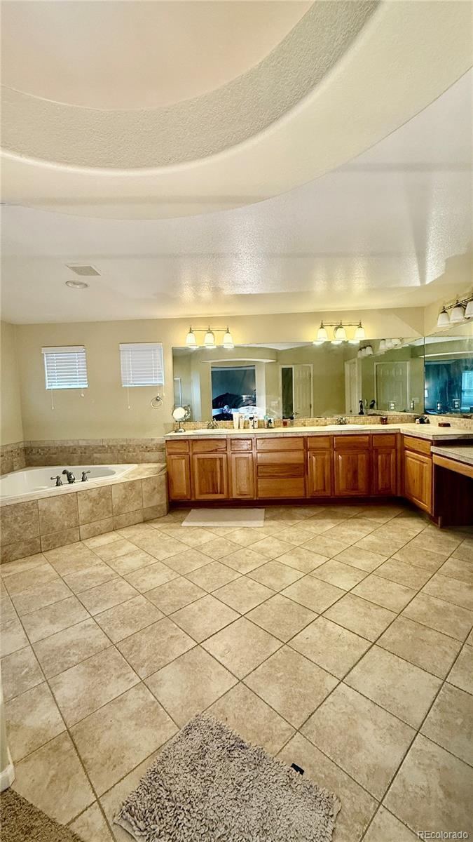 5386 S Haleyville Way Aurora CO 80016