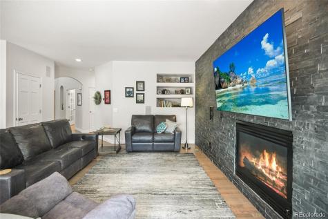 9943 Cottoncreek Drive Highlands Ranch CO 80130