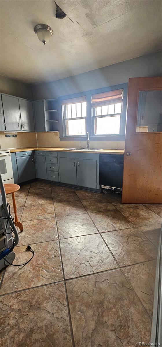 31506 County Road 22 Vona CO 80861