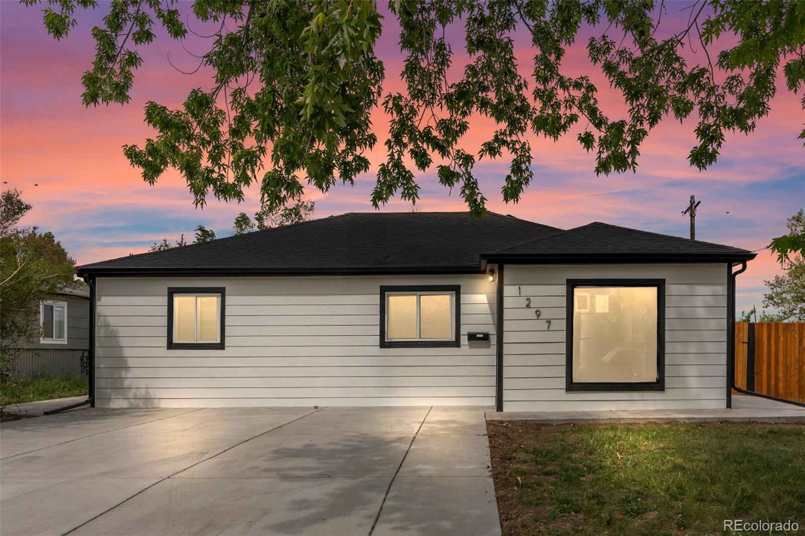 1297 Victor Street Aurora CO 80011