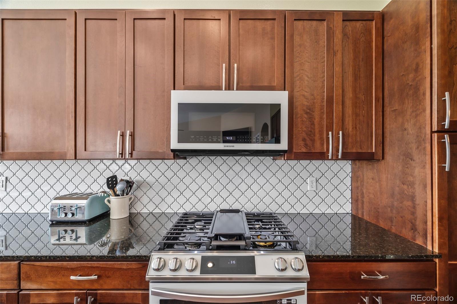6885 S Buchanan Court Aurora CO 80016