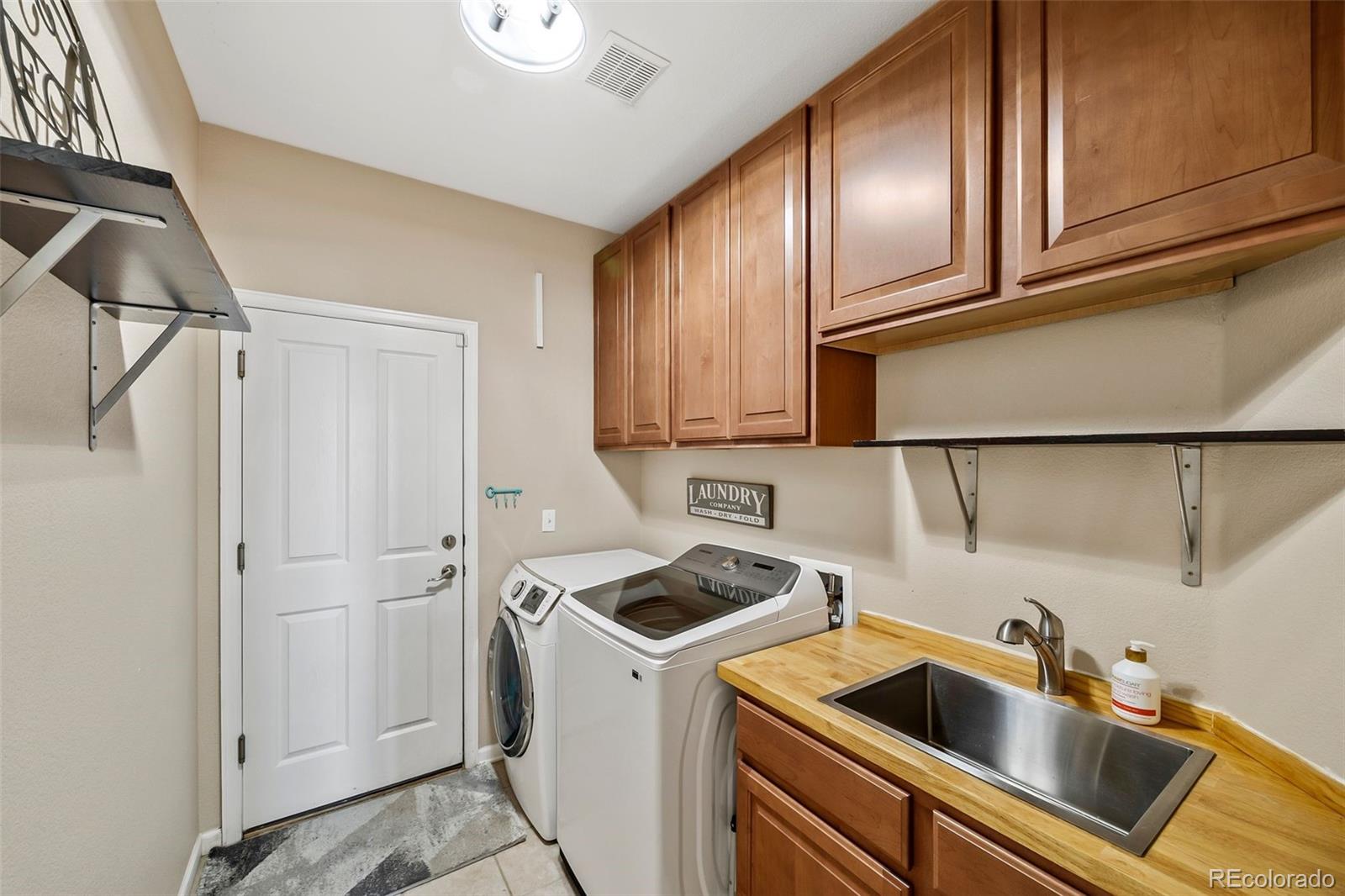 6885 S Buchanan Court Aurora CO 80016