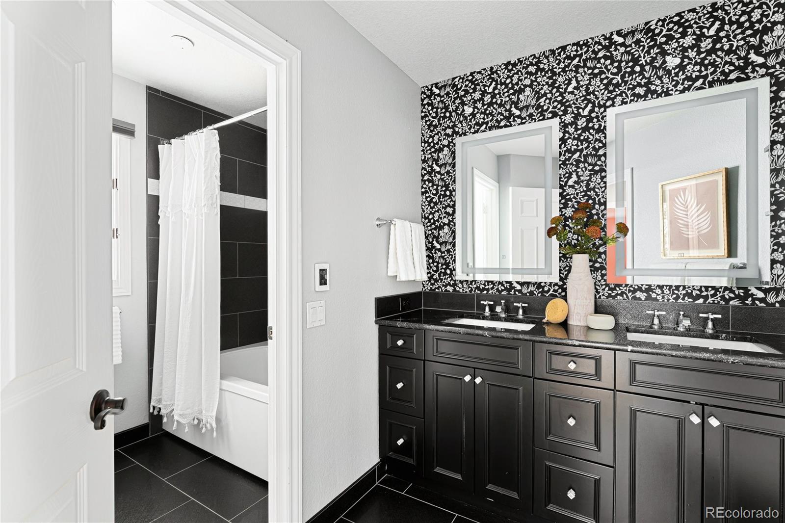 5566 S Lewiston Street Centennial CO 80015