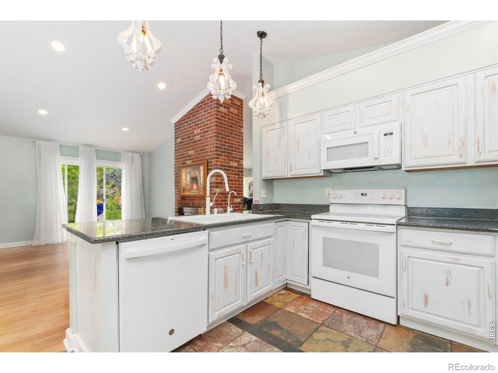 8200 S Locust Way Centennial CO 80112