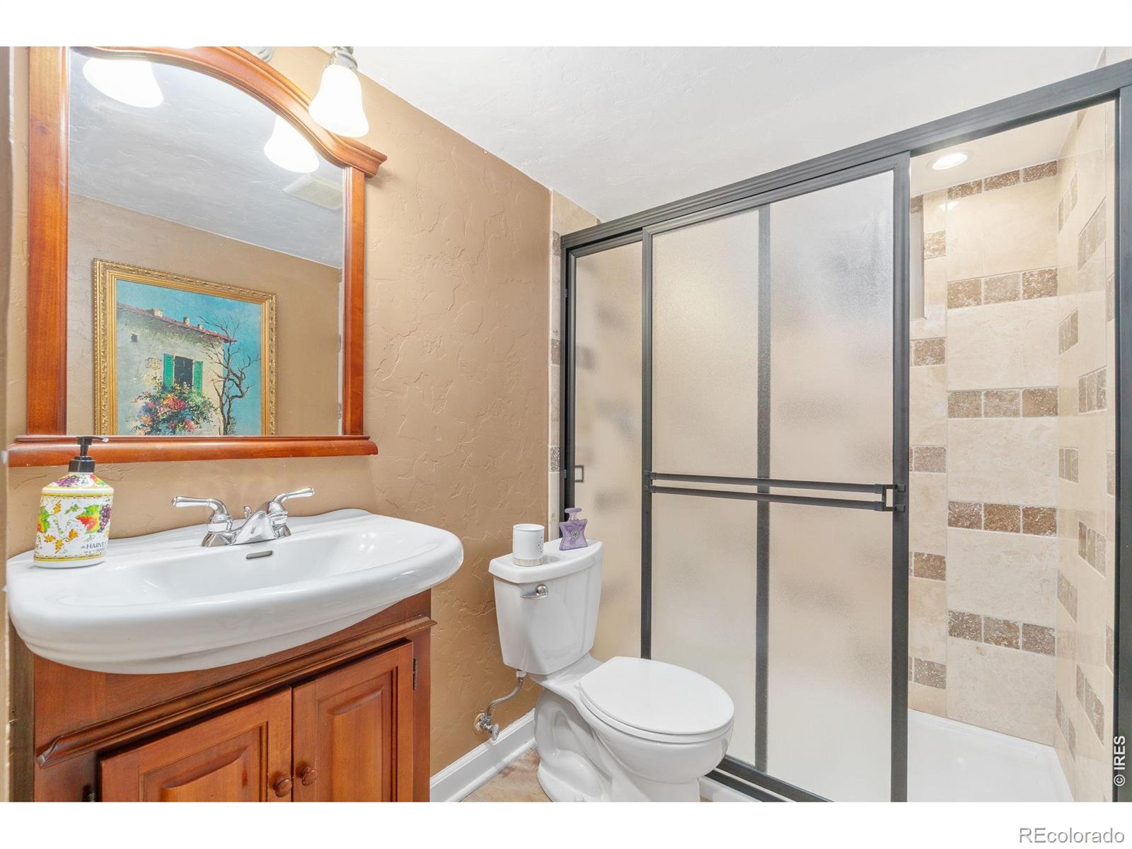 8200 S Locust Way Centennial CO 80112