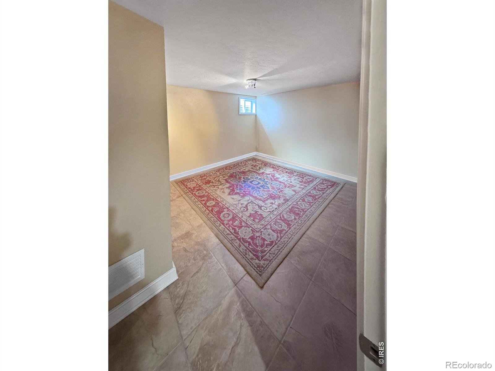 8200 S Locust Way Centennial CO 80112