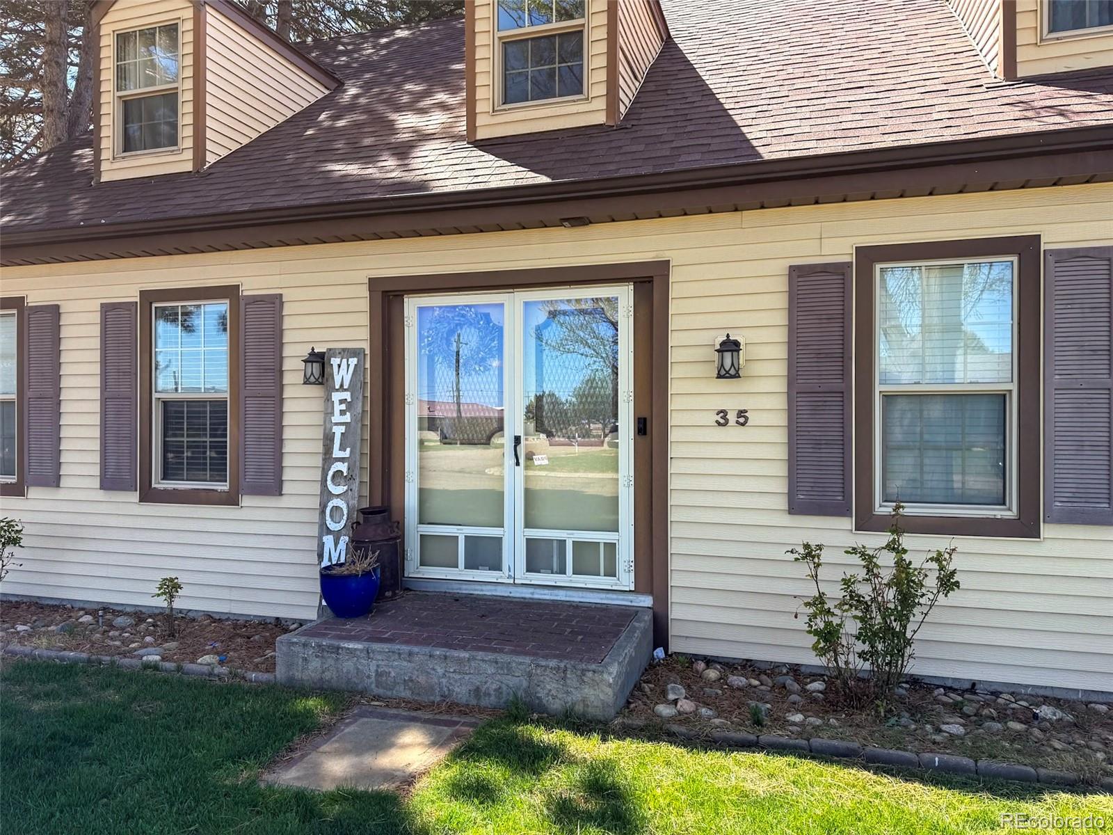 35 Cedar Circle Burlington CO 80807