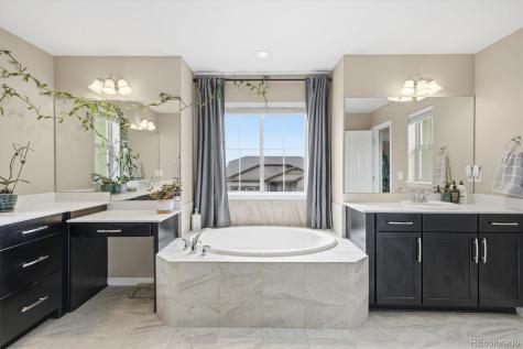 8742 Flattop Street Arvada CO 80007