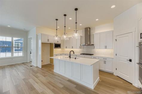 8902 S Riviera Way Aurora CO 80016