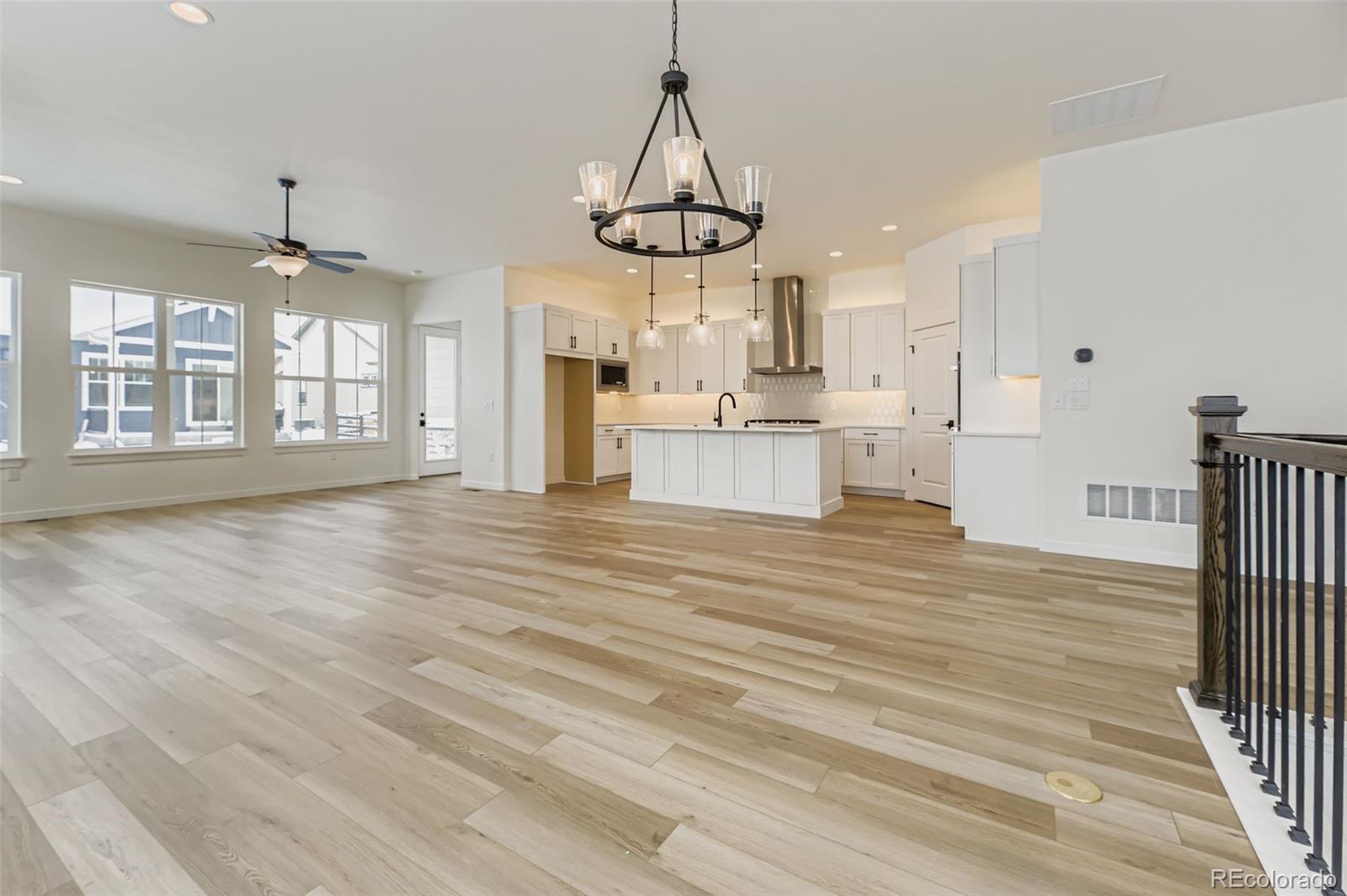 8902 S Riviera Way Aurora CO 80016