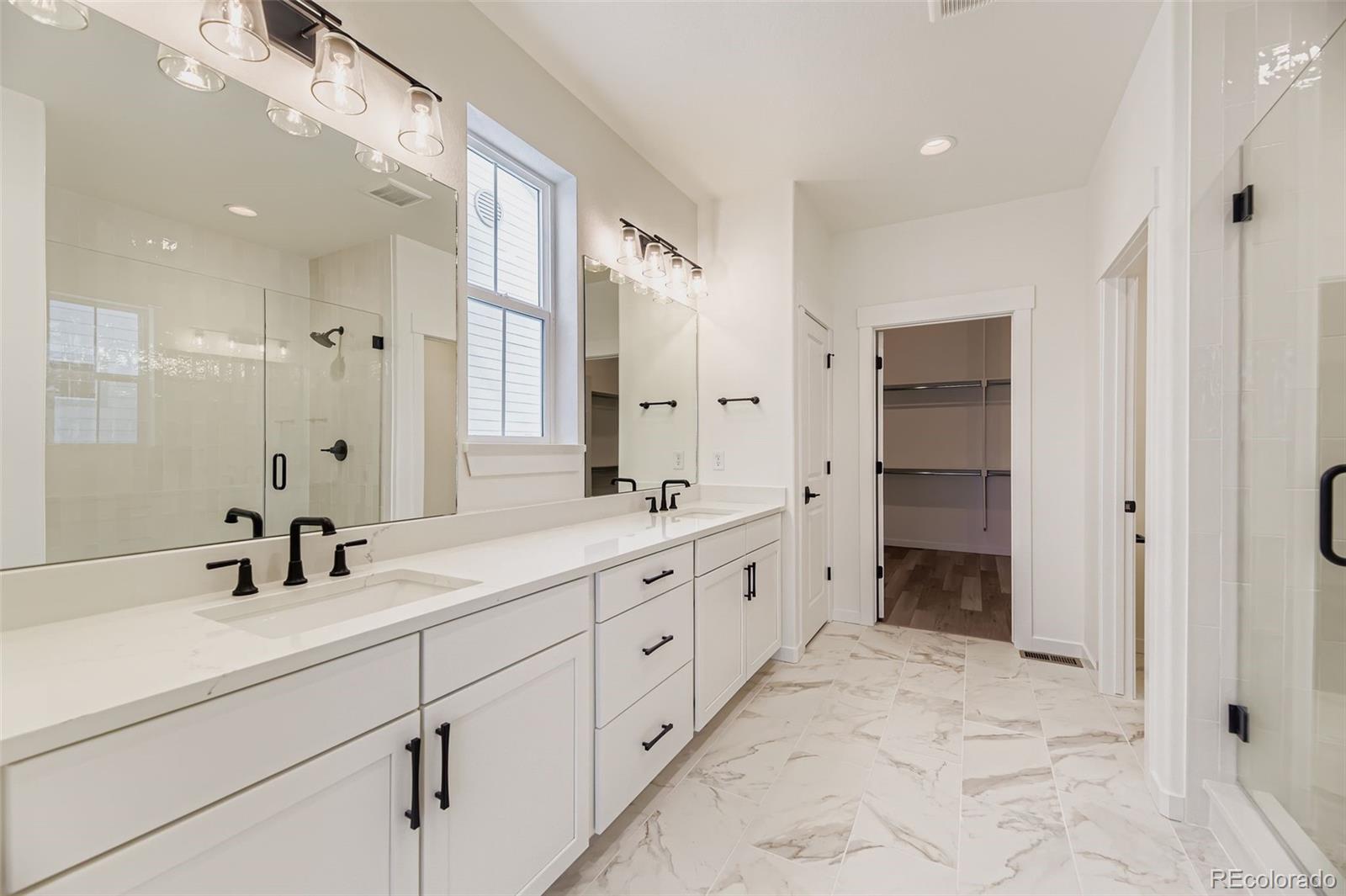 8902 S Riviera Way Aurora CO 80016