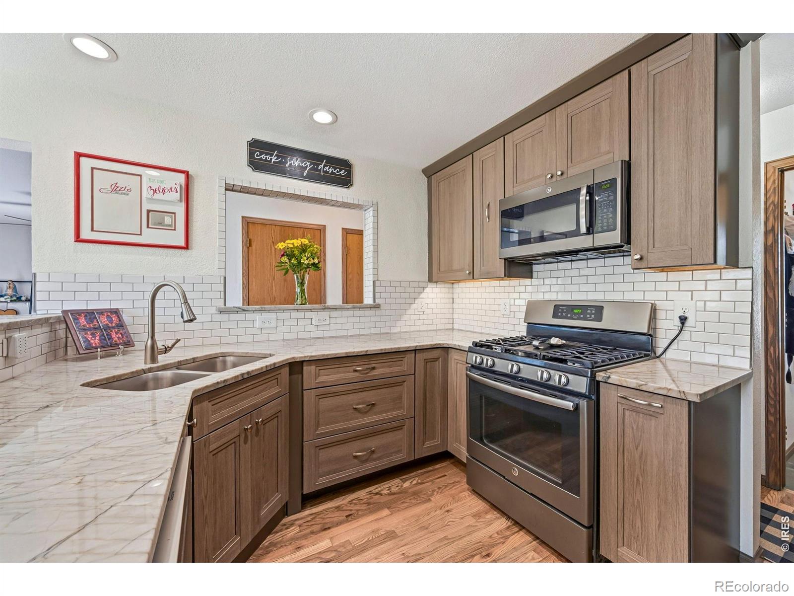 656 Torrey Pines Lane Johnstown CO 80534