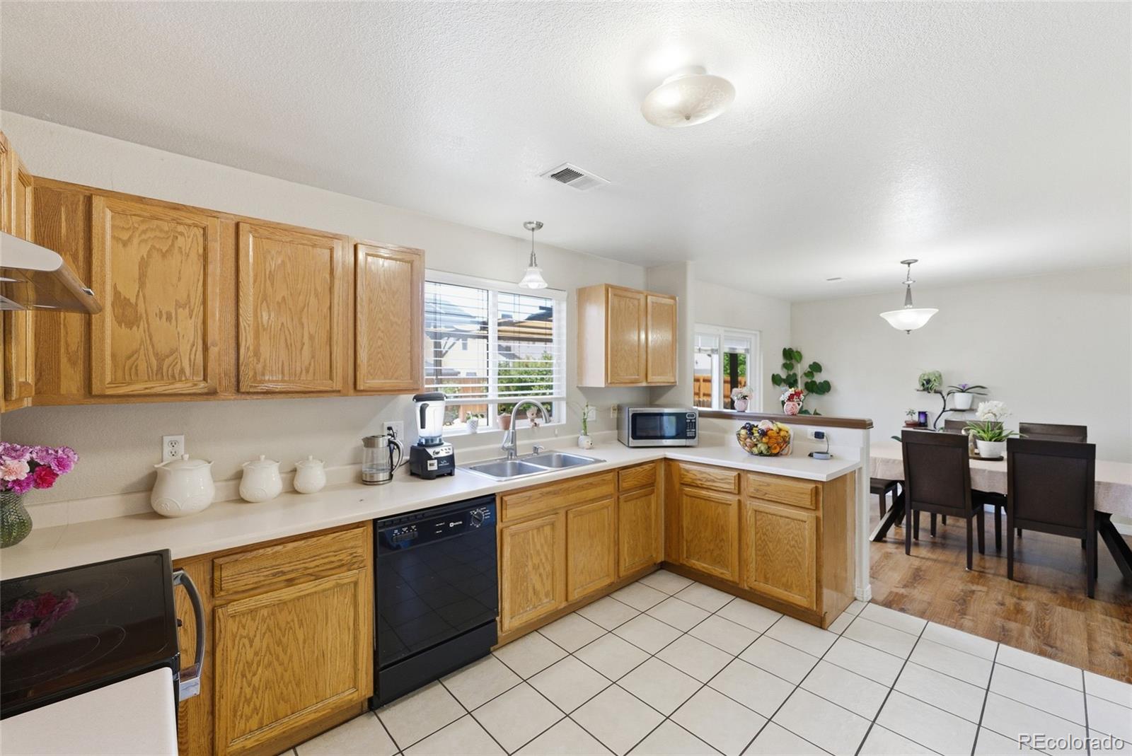 4993 Jasper Court Denver CO 80239