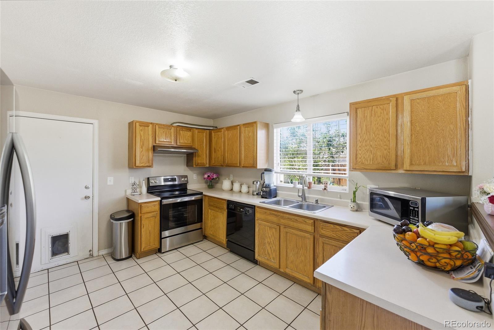 4993 Jasper Court Denver CO 80239