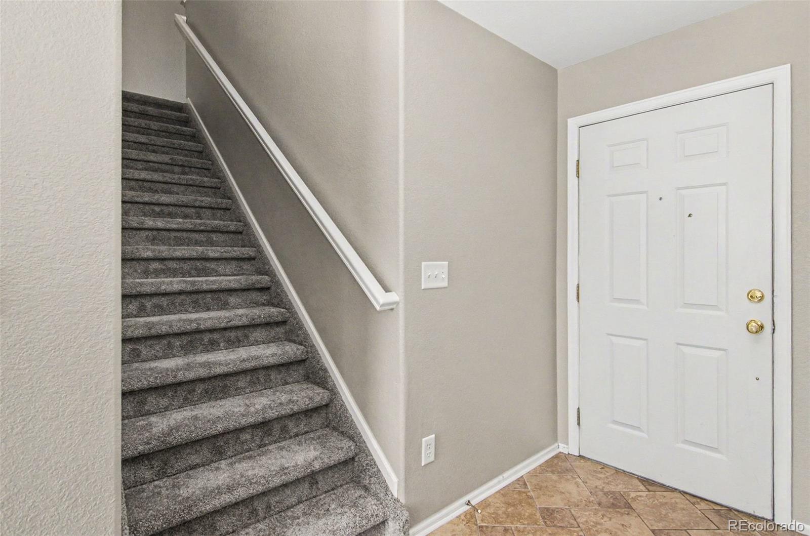 8150 S Mobile Way Englewood CO 80112