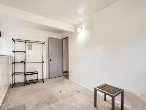 1956 Cathay Street Aurora CO 80011