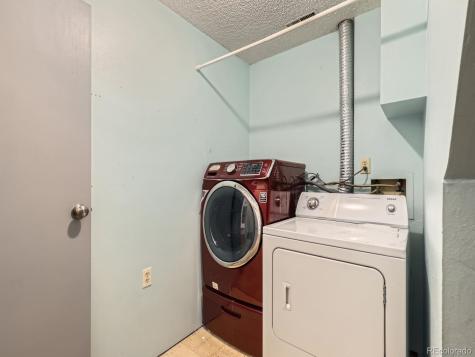 1956 Cathay Street Aurora CO 80011