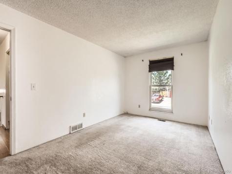 1956 Cathay Street Aurora CO 80011