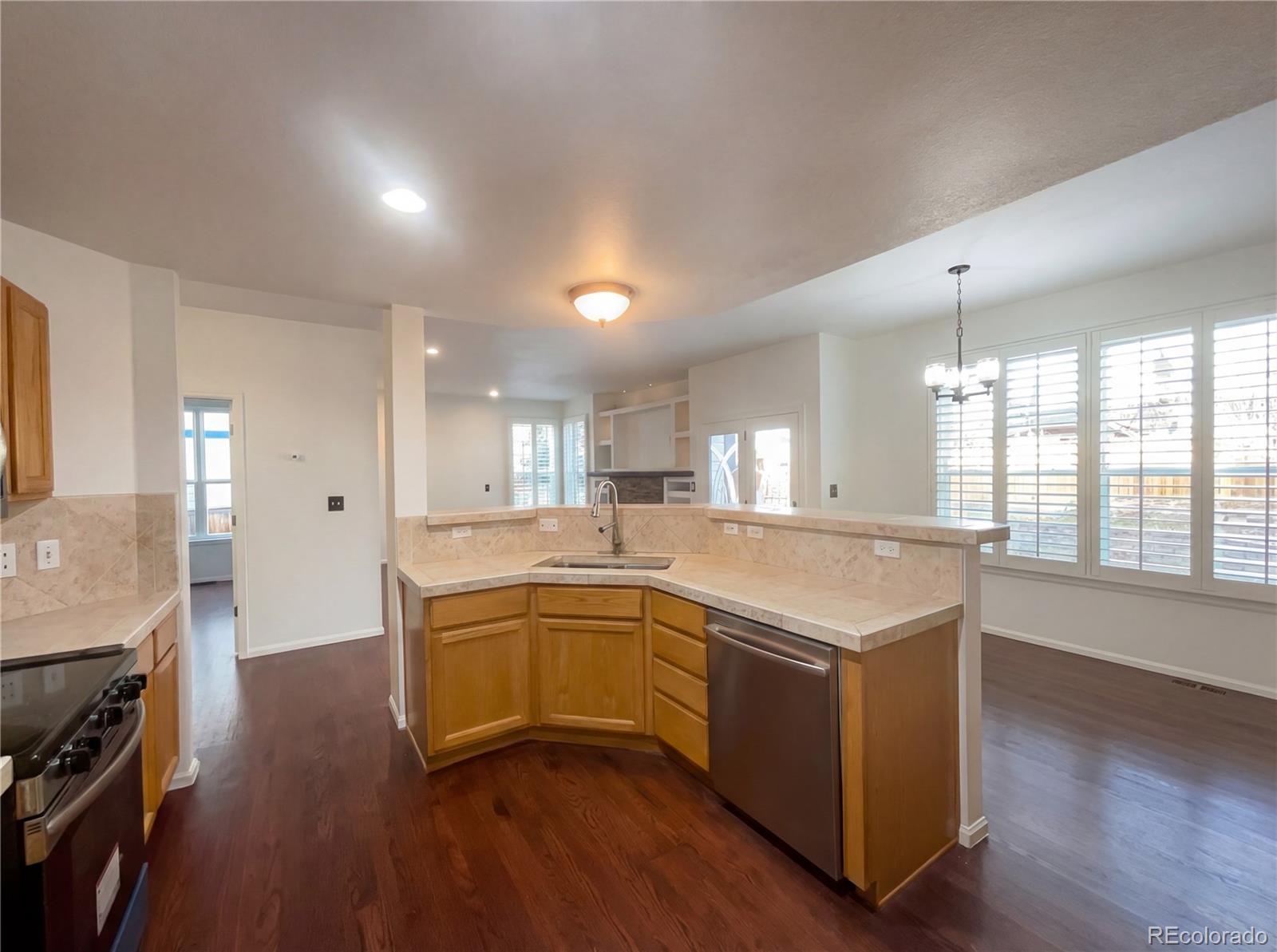 1721 Mountain Maple Avenue Highlands Ranch CO 80129