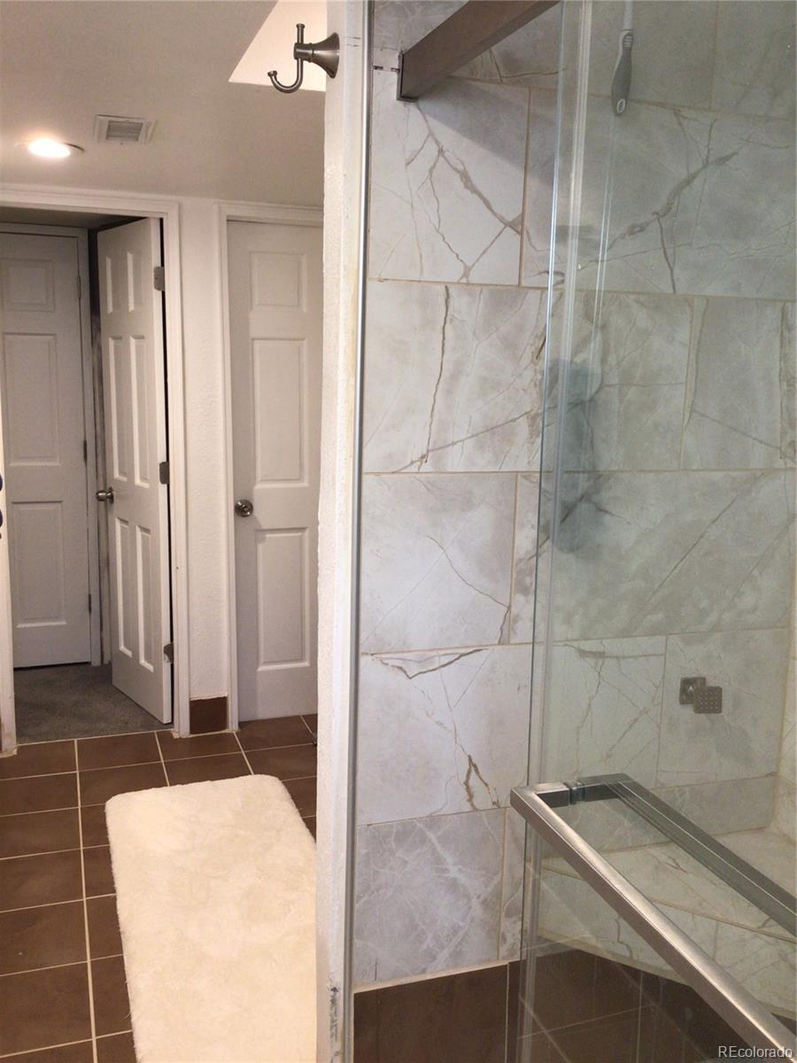 5545 E Iran Street E Denver CO 80249