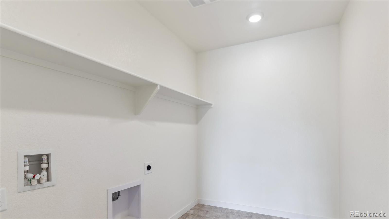 43128 Ganton Club Street Elizabeth CO 80107