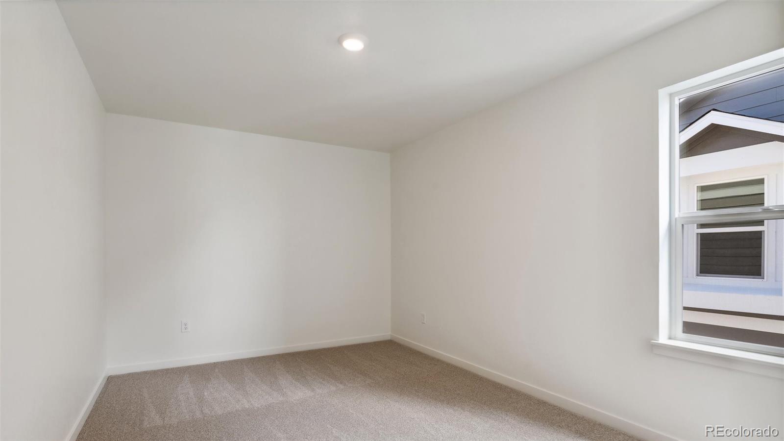 43128 Ganton Club Street Elizabeth CO 80107