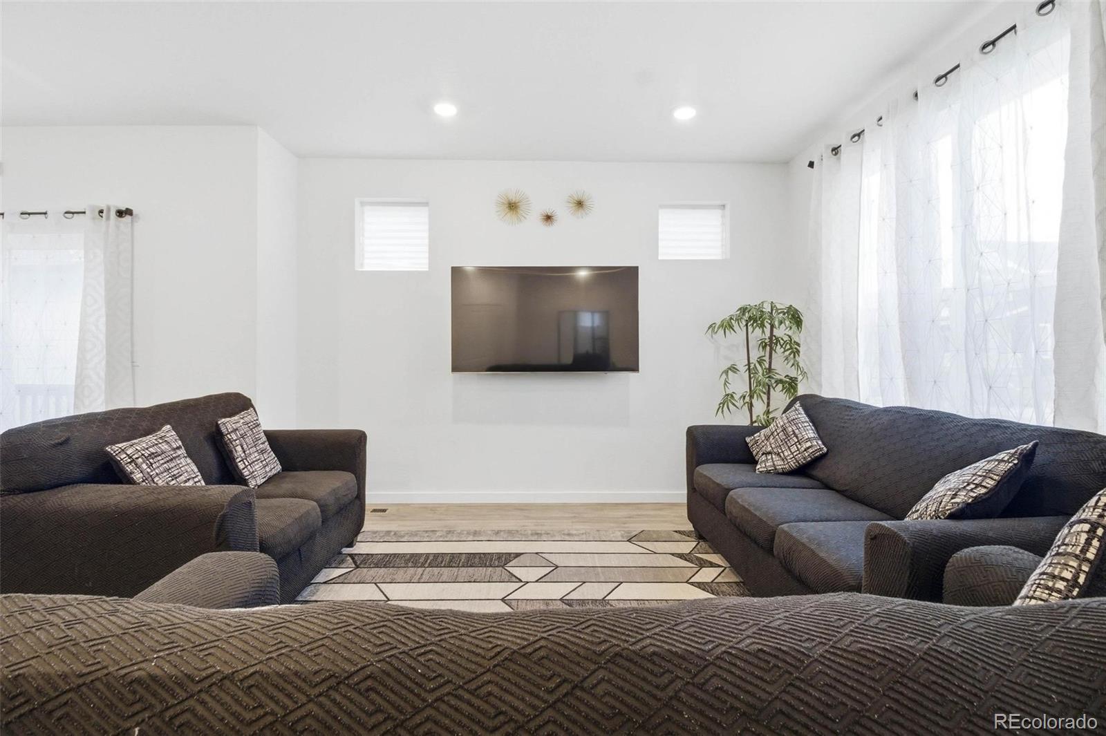 555 Aspen Avenue Bennett CO 80102