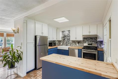 6204 Vance Street Arvada CO 80003