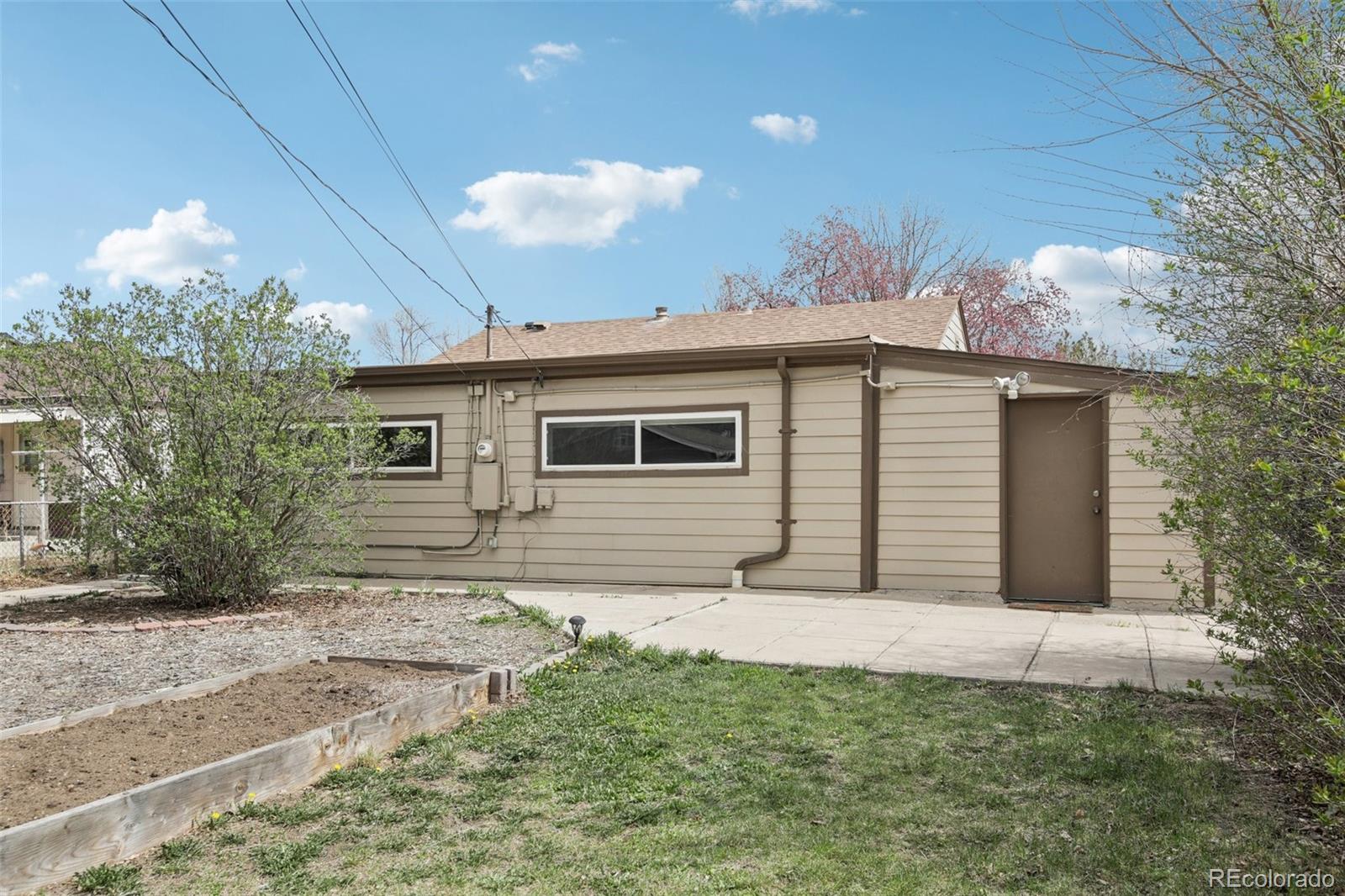 977 Yates Street Denver CO 80204