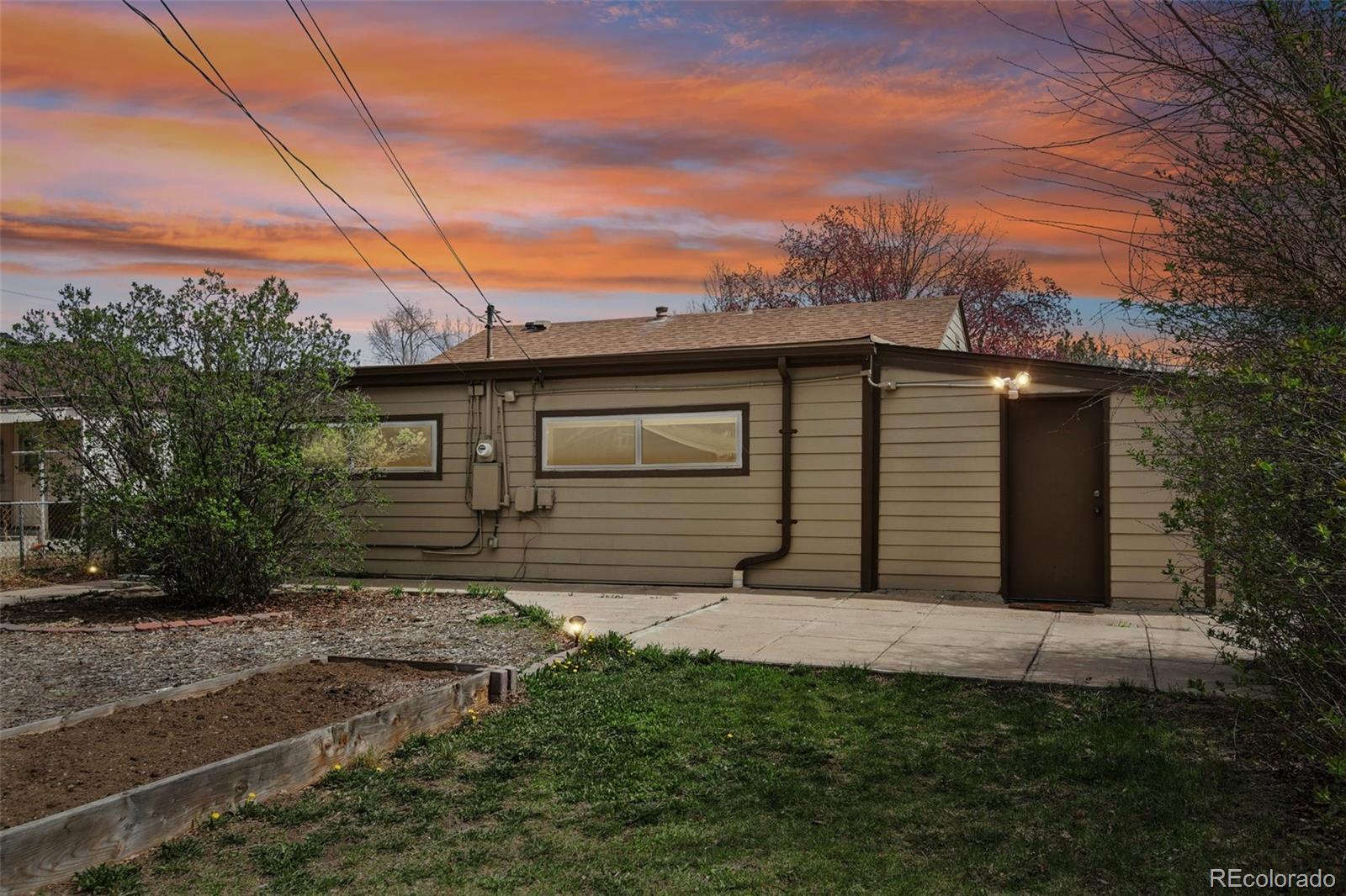 977 Yates Street Denver CO 80204