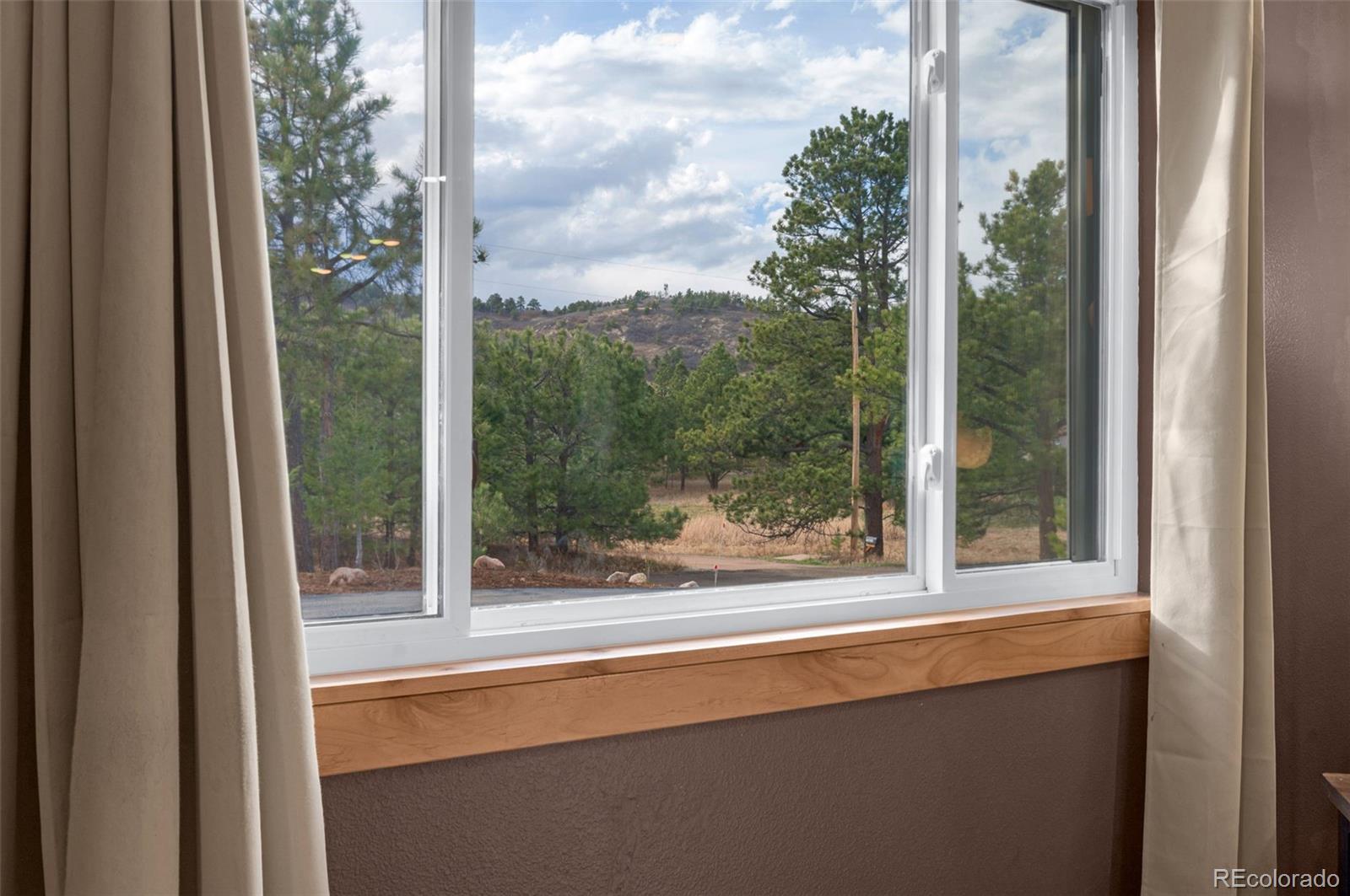 15632 Ray Drive Larkspur CO 80118