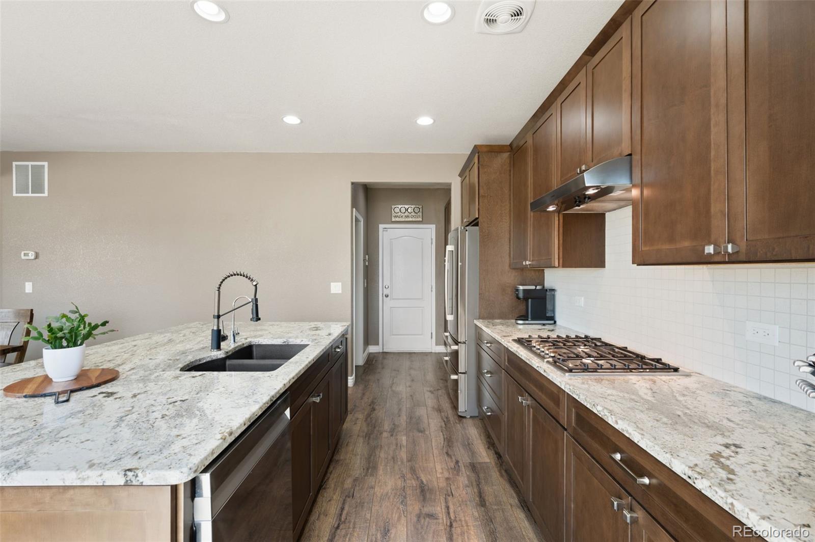 25084 E Pinewood Place Aurora CO 80016