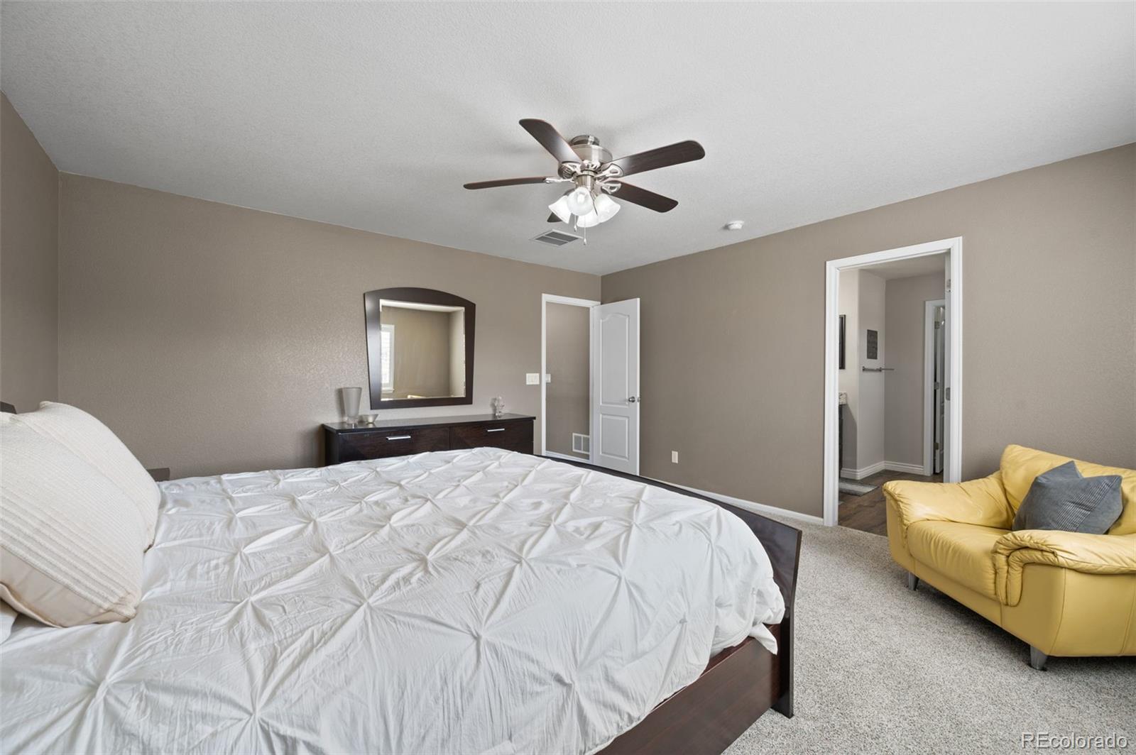 25084 E Pinewood Place Aurora CO 80016