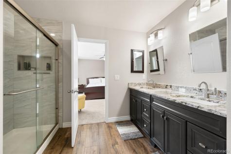 25084 E Pinewood Place Aurora CO 80016