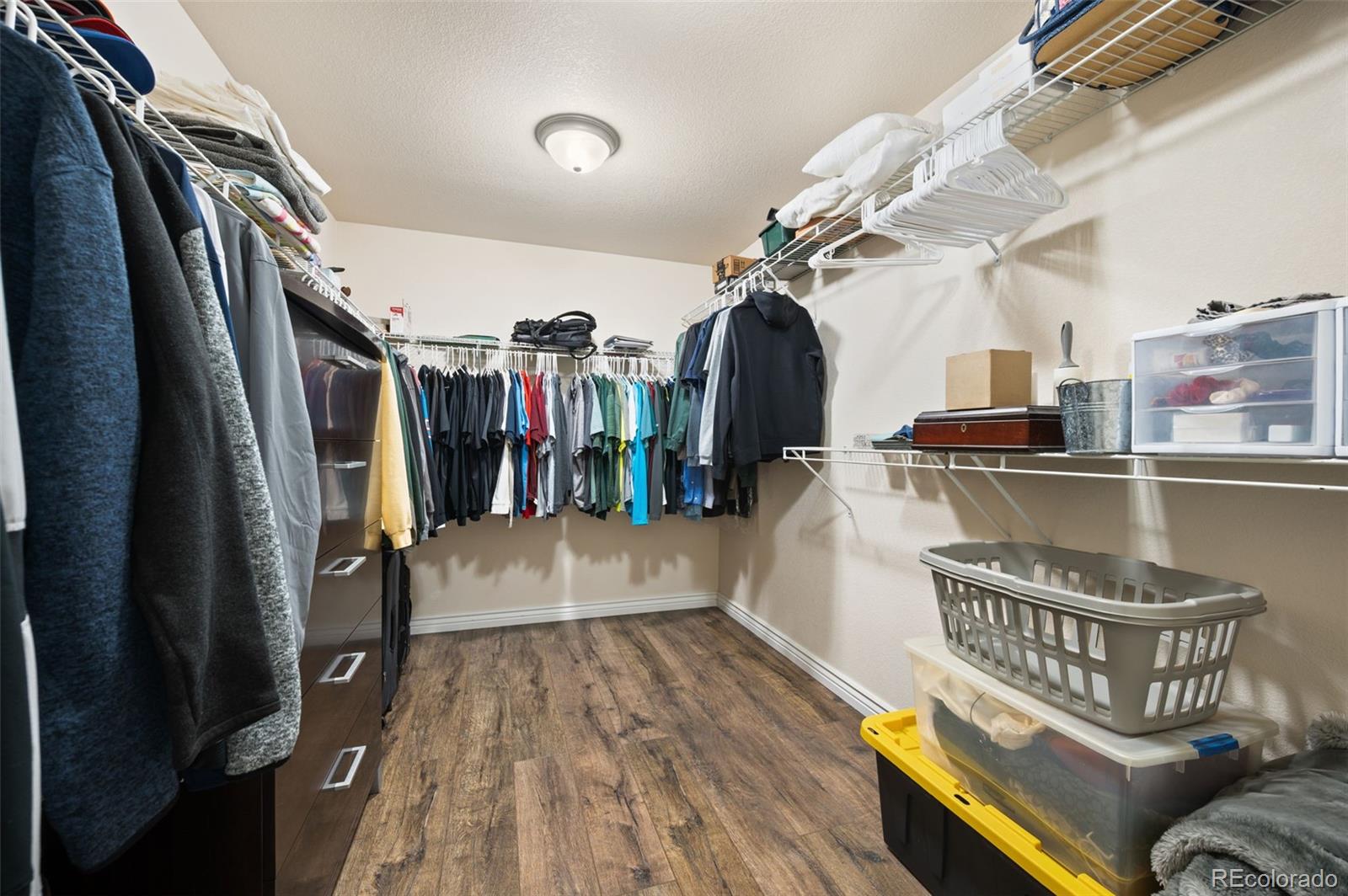 25084 E Pinewood Place Aurora CO 80016