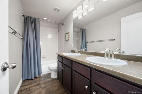 25084 E Pinewood Place Aurora CO 80016