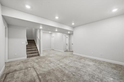 8726 Middle Fork Street Littleton CO 80125